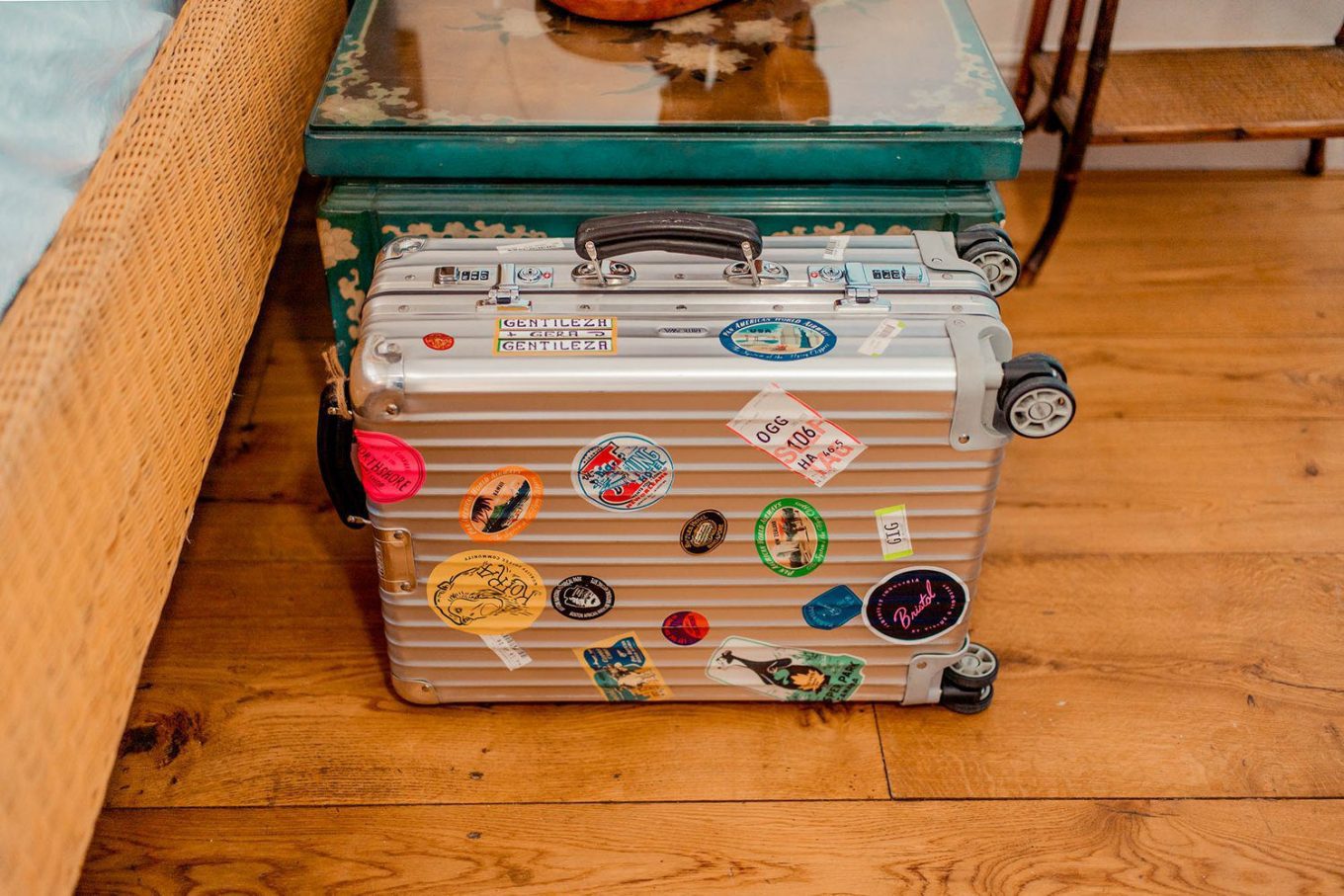 Postcards from Hawaii Travel Lifestyle Blog Gabriella Wisdom How to prepare and what to do if an airline misplaces your luggage