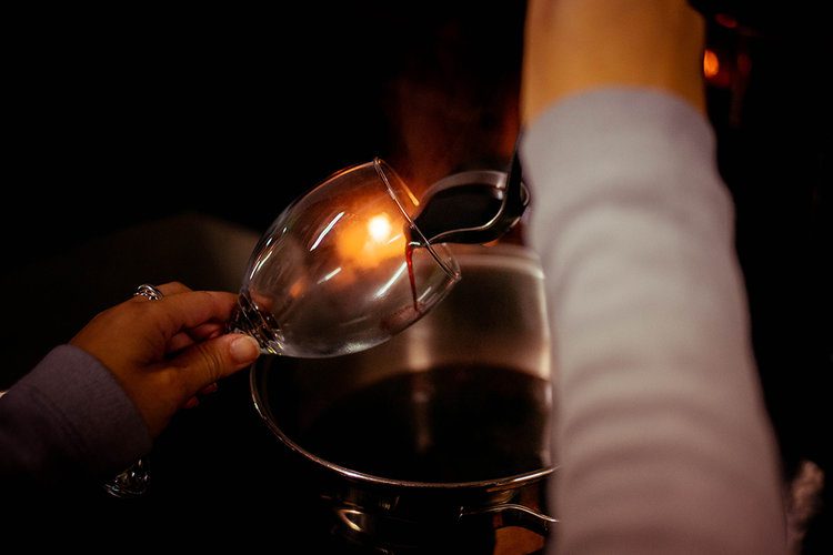 European mulled wine recipe 12 PFHPostcardsfromHawaiiFoodDrinkRecipeMulledWineEuropeChristmas 2 1