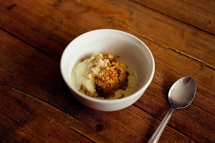 Great British desserts every traveller must try 6 PostcardsfromHawaiiGreatBritishdessertseverytravellermusttrycrumble