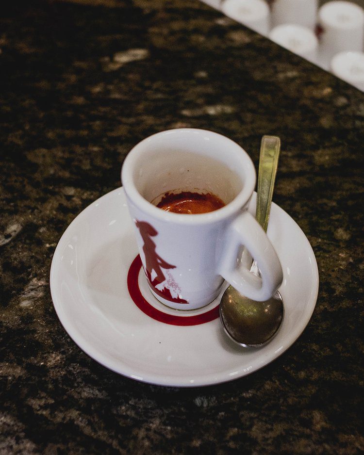 6 best coffee bars in Rome, Italy 6 Postcards From Hawaii Travel Lifestyle Blog Gabriella Wisdom 6 BEST COFFEE BARS IN ROME, ITALY Rome Coffee shops coffee shops in Rome Italy Best cafes in Rome Italy best coffee in Rome speciality coffee Rome Espresso bar